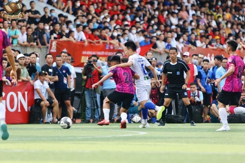 Cần cho các đội nghỉ luân phiên để dưỡng sức và xếp lịch hợp lý