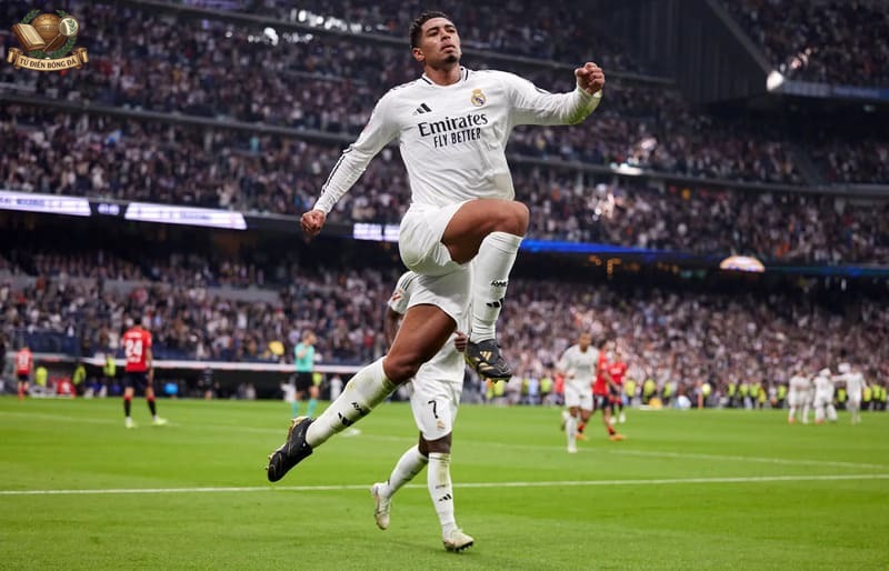 Jude Bellingham đang tái định nghĩa vị trí trung tâm bằng hình mẫu Hybrid