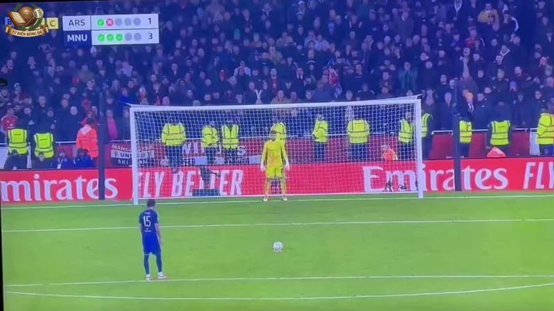 Luật IFAB 2025 cấm thủ môn chạm vào cột dọc trước khi bắt luân lưu