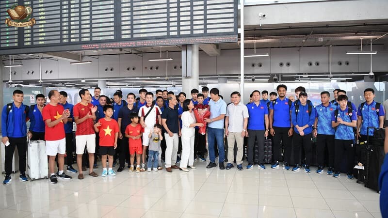 Một phái đoàn di chuyển thường duy trì khoảng 40-45 người