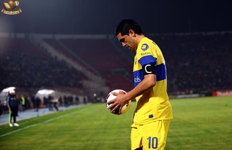 Riquelme là CAM cổ điển, phong cách ít va chạm
