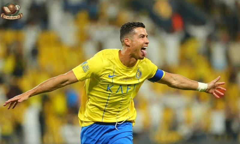 Ronaldo là cầu thủ ghi nhiều hattrick nhất còn thi đấu